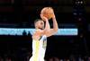 库里生涯已大幅刷新多项纪录: 单季402记三分&22场至少10记三分