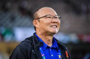 越南队主帅:努力战胜中国队,为越南足球2022年开个好头