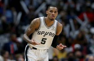穆雷23投9中得到27分9板4助5断 力助主教练波波维奇登顶！