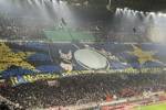 国米球迷展示巨幅TIFO：我们的命运，你们的梦魇